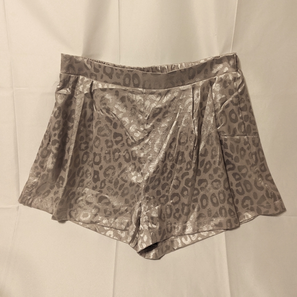 Plush Boutique Leopard print shorts